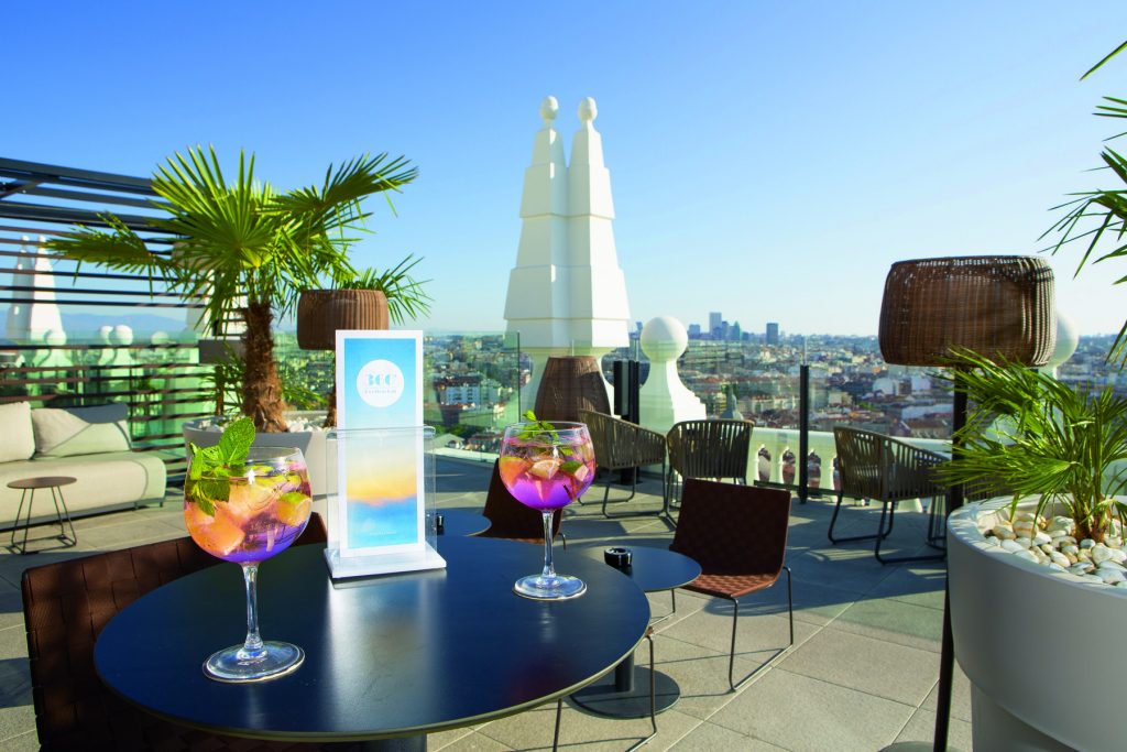 Vista de Madrid desde el Skybar del Riu Plaza de España