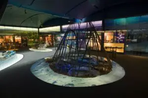 Exposición sobre la cultura Sami en el centro cultural Siida