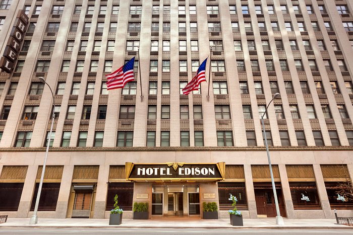 Entrada al Hotel Edison en Nueva York