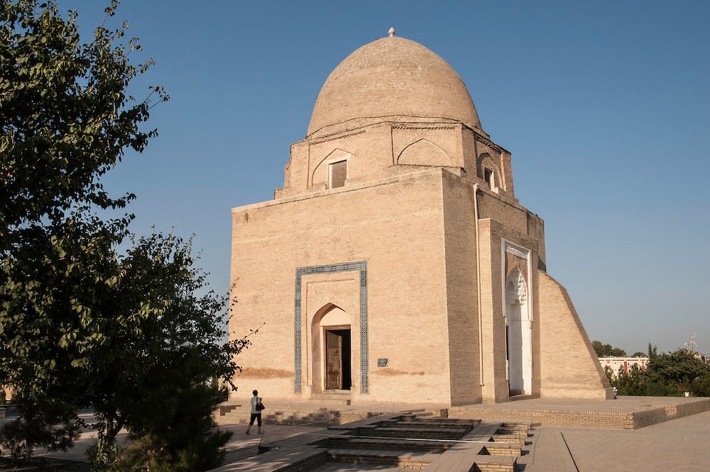  Rukhobod Mausoleum