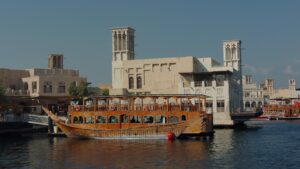 7 Razones para Visitar el Barrio Histórico de Al Fahidi en Dubái