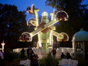 Ambiente de Halloween en un parque temático