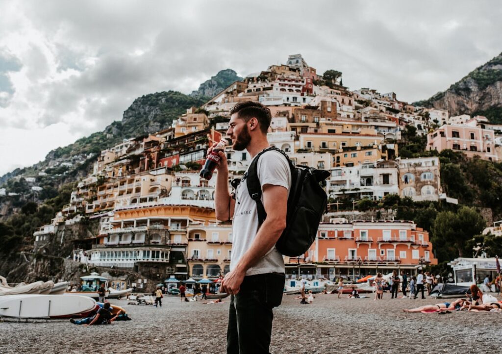 Costa de Positano como ejemplo de luna de miel combinando ciudad y mar
