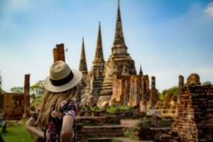 Templos y ruinas históricas de Ayutthaya en una ruta por Tailandia