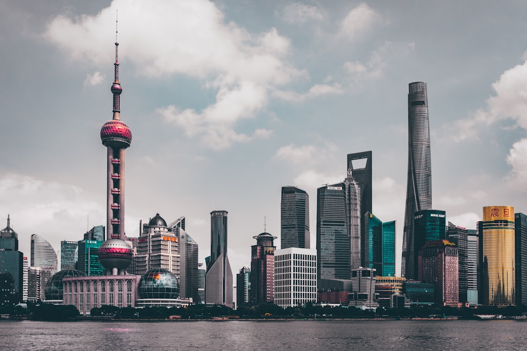 Skyline de Pudong visto desde el Bund de Shanghái