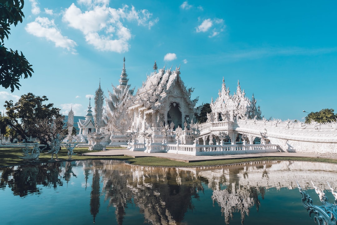 Wat Rong Khun o Templo Blanco de Chiang Rai en Tailandia